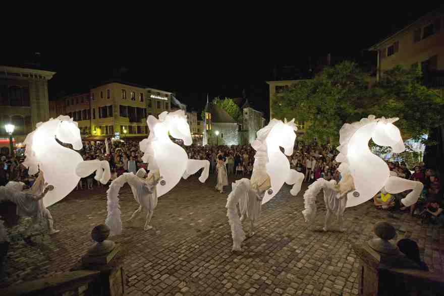 FierS à Cheval