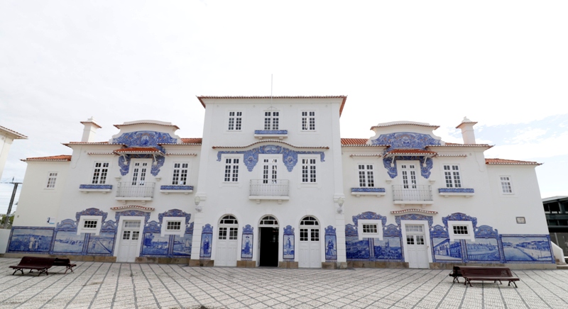 Antiguo edificio de la estación