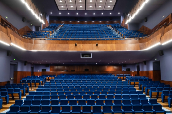 Primeiro-Ministro, Ministro da Cultura, Ministra da Coesão Territorial e o Chefe do Estado-Maior da Armada marcam presença na Sessão Protocolar de Aveiro 2024 – Capital Portuguesa da Cultura